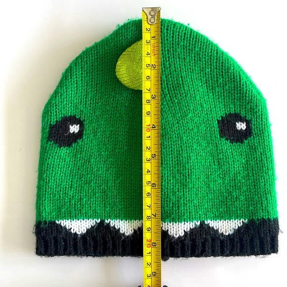 Dinosaur Beanie 🦖 Fun for anyone! - Picture 4 of 7